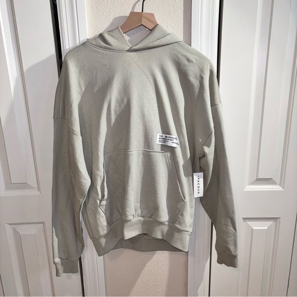 NWT Pac Sun Gray Hoodie with The Met Logo - Picture 10 of 10